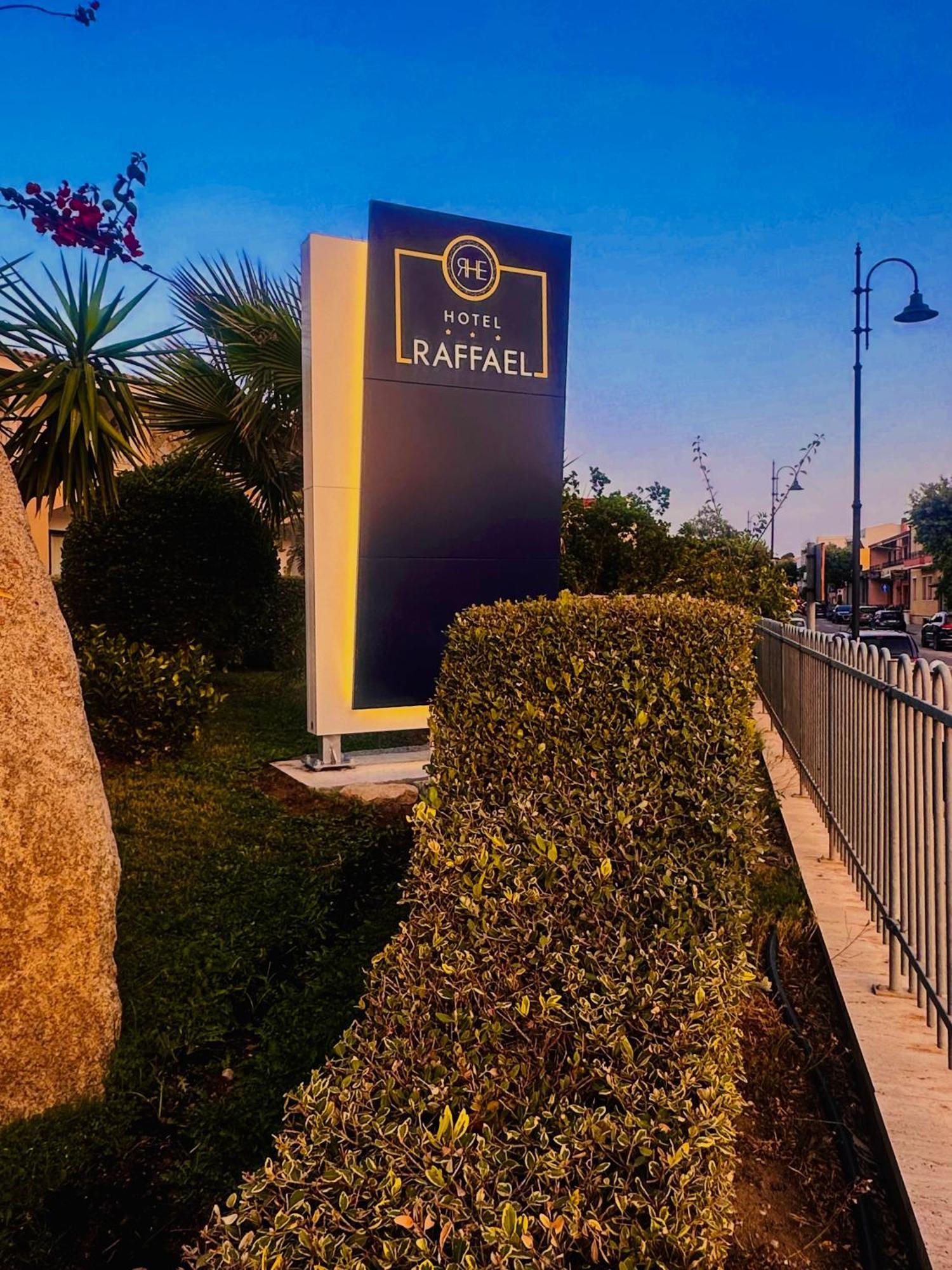 Hotel Raffael Villasimius Exterior photo