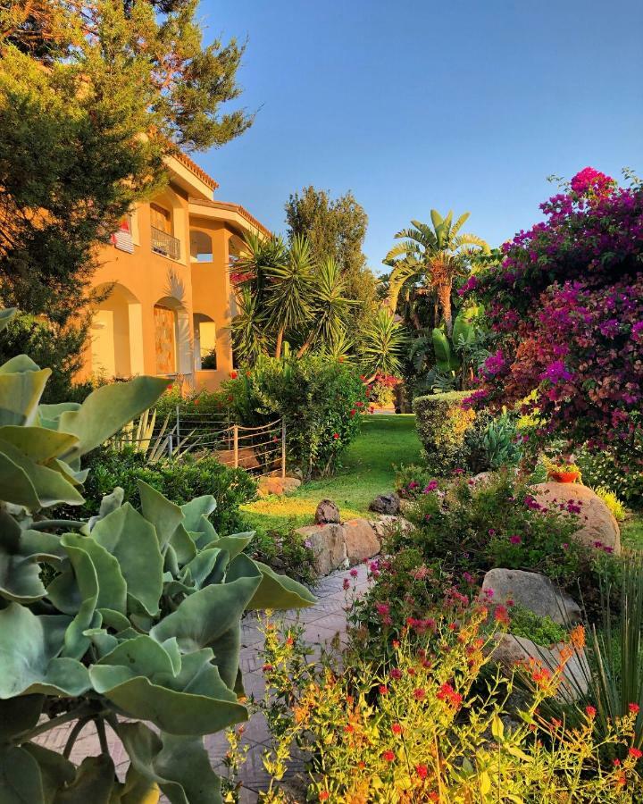 Hotel Raffael Villasimius Exterior photo
